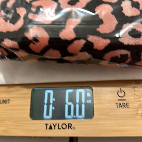 KARL LAGERFELD PARIS PINK BLACK ANIMAL PRINT‎ LONG SLEEVE BUTTON UP SHIRT LARGE - Picture 11 of 12